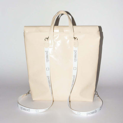 24/8 Tasche, 24/8 Tasche Rubinrot, 24/8 Tasche Safran, 24/8 Tasche Anthrazit, Extratasche, Innentasche, Stuff Bag M, Stuff Bag Large, POWCH Laptoptasche, Elektroniktasche Caramel, Elektroniktasche, Powch, Record Bag, Schaltplattentasche, Recycling Shopper, Recycling-Umhängetasche, Hüfttasche, otrend.ch, opower.ch, omarket.ch, otrend, opower, omarket, trend, power, market, Trends, Trend-Scout, Trend-Shop, Online-Shop, Bernevo, Bernevo AG, Geschenk, Geschenkidee, Manufaktur, Handgemacht, Swissmade, CH-Armee