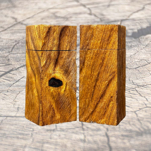 Pfeffermühlen, Pfeffermühle Cocobolo Bundle mit Sockel, Pfeffermühle und Salzmühle aus Olivenholz – Bundle, Pfeffermühle und Salzmühle aus Nussbaum – Bundle, Pfeffermühle RED DEVIL und Salzmühle – Bundle, Pfeffermühle aus Olivenholz, Rustikale Pfeffer- und Salzmühle aus Eiche, Pfeffer- und Salzmühle aus Eiche schwarz-weiss – Bundle, Pfeffermühle aus Oliven-Holz, Pfeffermühle aus Schwarznuss, Pfeffermühle und Salzmühle aus Olivenholz, Pfeffermühle Rezywood Pavone, Pfeffermühle Rezywo